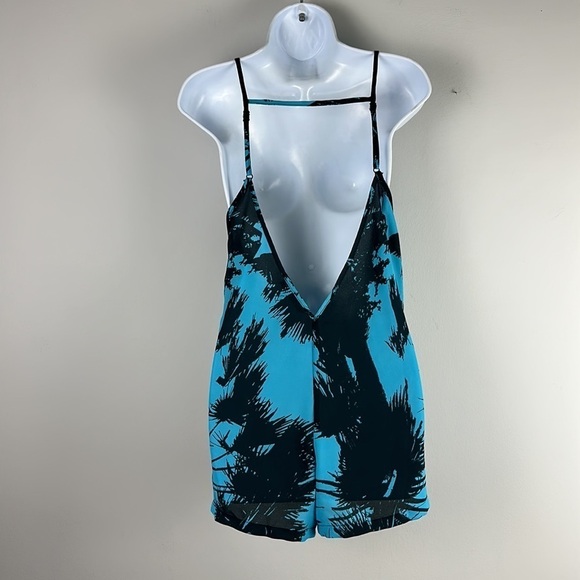 Olivaceous Sheer Shorts Romper Beach Swim Coverup Size S Tropical Print Pockets - Picture 10 of 16